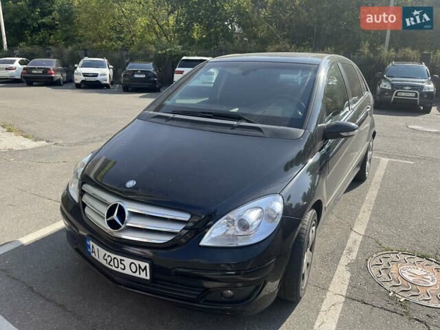 Черный Мерседес Б-класс, объемом двигателя 2.04 л и пробегом 258 тыс. км за 5200 $, фото 1 на Automoto.ua