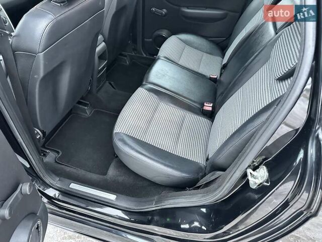 Чорний Мерседес Б-клас, об'ємом двигуна 1.7 л та пробігом 195 тис. км за 6950 $, фото 19 на Automoto.ua
