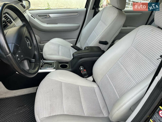 Черный Мерседес Б-класс, объемом двигателя 2.03 л и пробегом 230 тыс. км за 6150 $, фото 42 на Automoto.ua