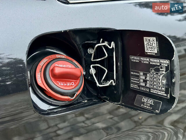 Чорний Мерседес Б-клас, об'ємом двигуна 2 л та пробігом 193 тис. км за 7700 $, фото 28 на Automoto.ua