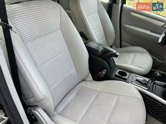 Чорний Мерседес Б-клас, об'ємом двигуна 2.03 л та пробігом 230 тис. км за 6400 $, фото 54 на Automoto.ua