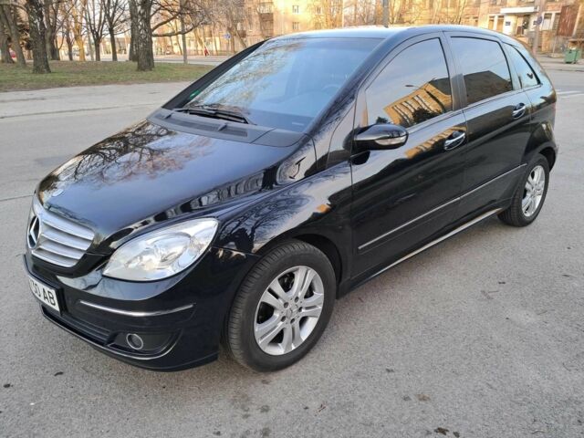Чорний Мерседес Б-клас, об'ємом двигуна 2 л та пробігом 286 тис. км за 6840 $, фото 3 на Automoto.ua