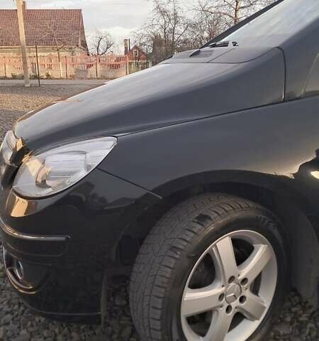 Черный Мерседес Б-класс, объемом двигателя 1.7 л и пробегом 234 тыс. км за 6000 $, фото 17 на Automoto.ua