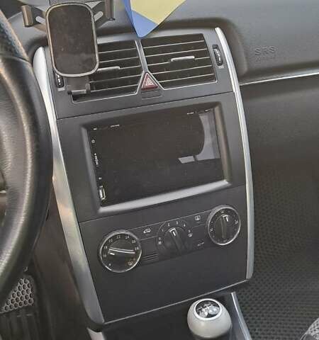 Черный Мерседес Б-класс, объемом двигателя 1.7 л и пробегом 234 тыс. км за 6000 $, фото 37 на Automoto.ua