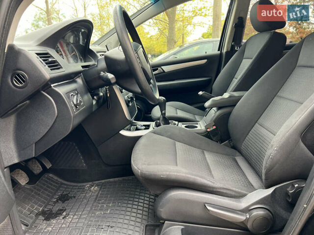 Мерседес Б-клас 2006 у Миколаєві на Automoto.ua Чорний Мерседес Б-клас, об'ємом двигуна 1.5 л та пробігом 320 тис. км за 5500 $, фото 11 на Automoto.ua