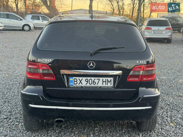 Черный Мерседес Б-класс, объемом двигателя 1.99 л и пробегом 330 тыс. км за 4999 $, фото 9 на Automoto.ua