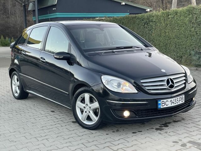 Чорний Мерседес Б-клас, об'ємом двигуна 2 л та пробігом 270 тис. км за 5500 $, фото 3 на Automoto.ua
