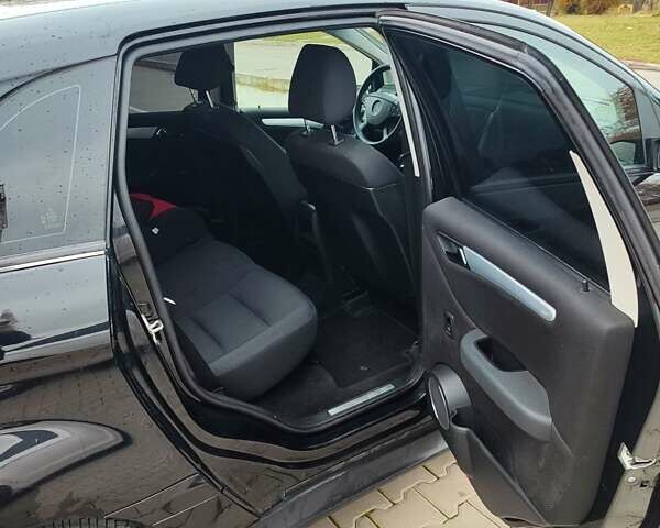 Чорний Мерседес Б-клас, об'ємом двигуна 1.5 л та пробігом 211 тис. км за 6200 $, фото 10 на Automoto.ua