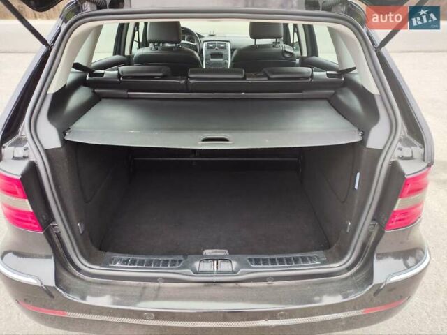 Чорний Мерседес Б-клас, об'ємом двигуна 2 л та пробігом 228 тис. км за 6400 $, фото 22 на Automoto.ua