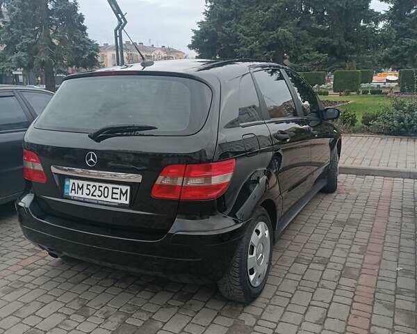 Чорний Мерседес Б-клас, об'ємом двигуна 2.03 л та пробігом 220 тис. км за 5900 $, фото 3 на Automoto.ua