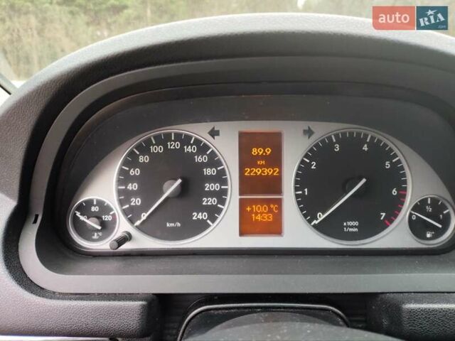 Чорний Мерседес Б-клас, об'ємом двигуна 2 л та пробігом 228 тис. км за 6400 $, фото 19 на Automoto.ua