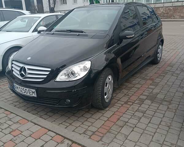 Чорний Мерседес Б-клас, об'ємом двигуна 2.03 л та пробігом 220 тис. км за 5900 $, фото 2 на Automoto.ua
