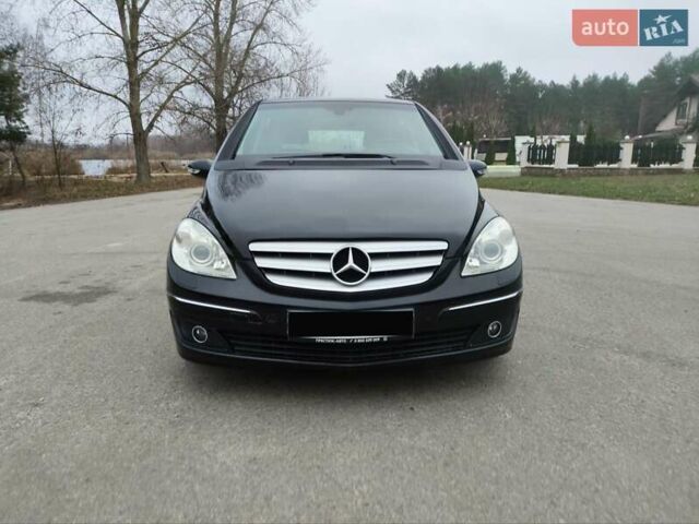 Чорний Мерседес Б-клас, об'ємом двигуна 2 л та пробігом 228 тис. км за 6400 $, фото 2 на Automoto.ua