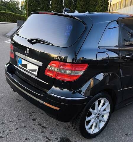 Черный Мерседес Б-класс, объемом двигателя 2 л и пробегом 260 тыс. км за 6500 $, фото 9 на Automoto.ua