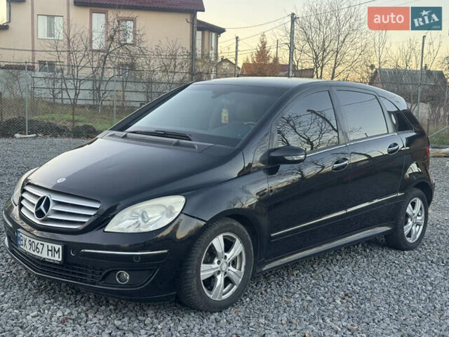 Черный Мерседес Б-класс, объемом двигателя 1.99 л и пробегом 330 тыс. км за 4999 $, фото 5 на Automoto.ua