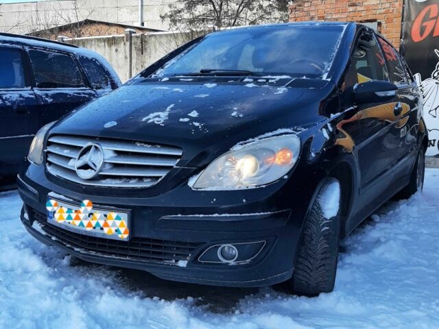 Черный Мерседес Б-класс, объемом двигателя 1.5 л и пробегом 2 тыс. км за 5900 $, фото 6 на Automoto.ua