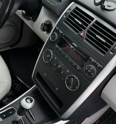 Чорний Мерседес Б-клас, об'ємом двигуна 1.7 л та пробігом 210 тис. км за 6500 $, фото 10 на Automoto.ua