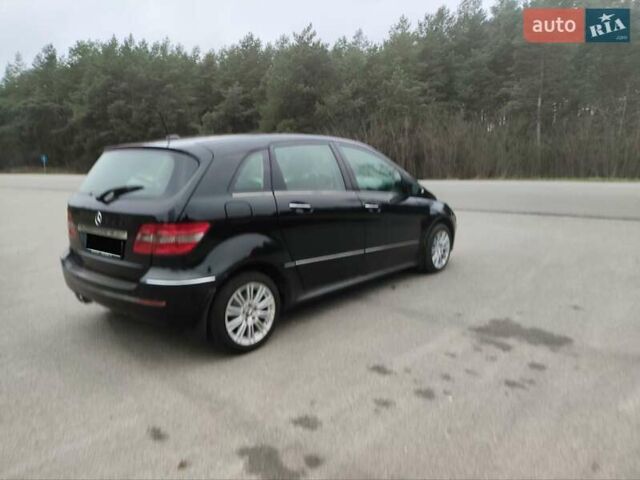 Чорний Мерседес Б-клас, об'ємом двигуна 2 л та пробігом 228 тис. км за 6400 $, фото 3 на Automoto.ua