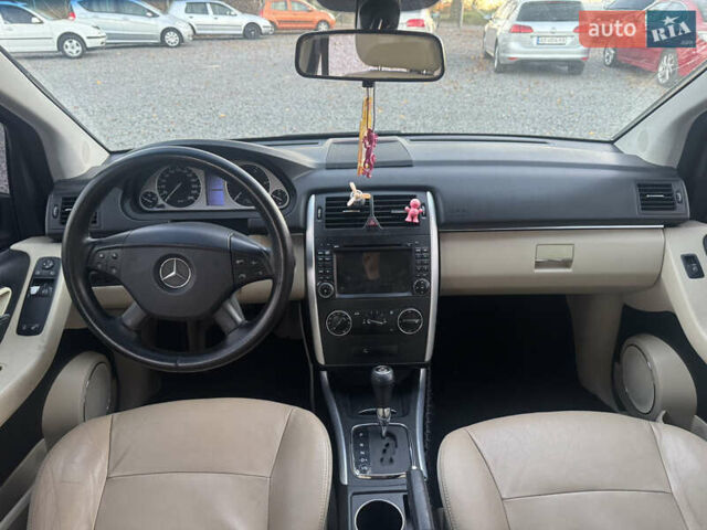 Черный Мерседес Б-класс, объемом двигателя 1.99 л и пробегом 330 тыс. км за 4999 $, фото 19 на Automoto.ua