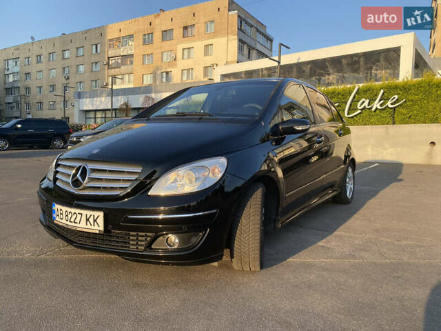 Мерседес Б-клас 2006 у Вінниці на Automoto.ua Чорний Мерседес Б-клас, об'ємом двигуна 1.7 л та пробігом 199 тис. км за 6700 $, фото 2 на Automoto.ua