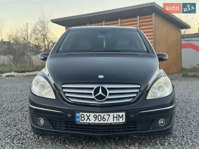 Черный Мерседес Б-класс, объемом двигателя 1.99 л и пробегом 330 тыс. км за 4999 $, фото 2 на Automoto.ua