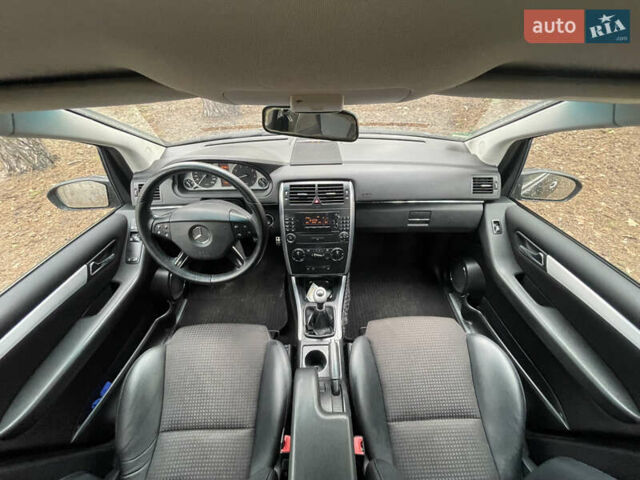Черный Мерседес Б-класс, объемом двигателя 2.03 л и пробегом 274 тыс. км за 5749 $, фото 12 на Automoto.ua
