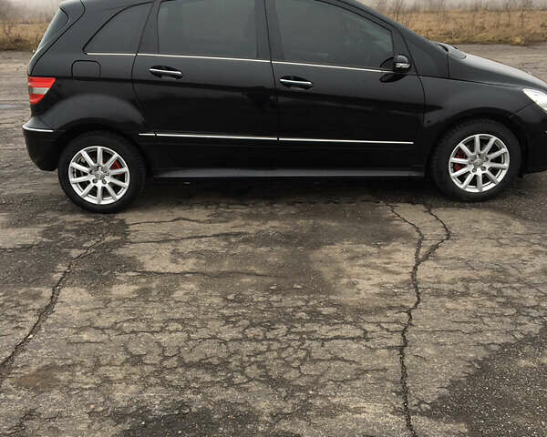 Черный Мерседес Б-класс, объемом двигателя 1.99 л и пробегом 270 тыс. км за 4850 $, фото 9 на Automoto.ua