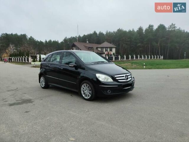 Чорний Мерседес Б-клас, об'ємом двигуна 2 л та пробігом 228 тис. км за 6400 $, фото 1 на Automoto.ua