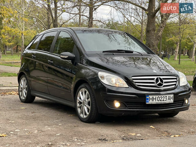 Мерседес Б-клас 2006 у Миколаєві на Automoto.ua Чорний Мерседес Б-клас, об'ємом двигуна 1.5 л та пробігом 320 тис. км за 5500 $, фото 2 на Automoto.ua
