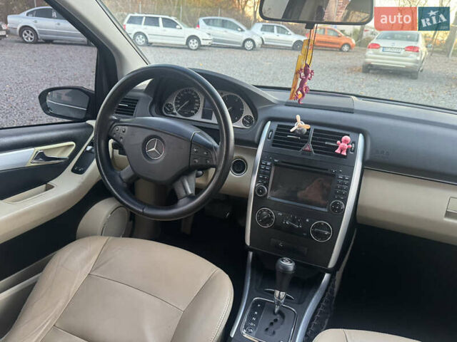 Черный Мерседес Б-класс, объемом двигателя 1.99 л и пробегом 330 тыс. км за 4999 $, фото 20 на Automoto.ua