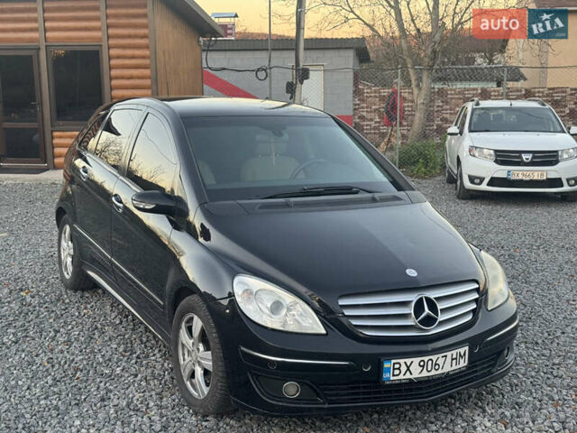 Черный Мерседес Б-класс, объемом двигателя 1.99 л и пробегом 330 тыс. км за 4999 $, фото 22 на Automoto.ua