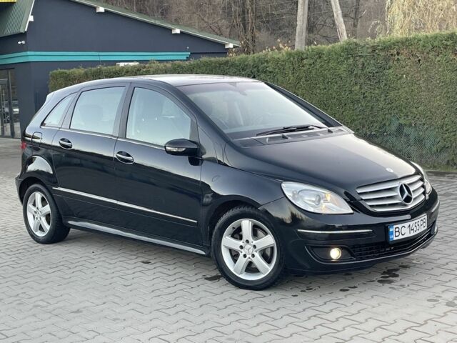 Чорний Мерседес Б-клас, об'ємом двигуна 2 л та пробігом 270 тис. км за 5500 $, фото 2 на Automoto.ua