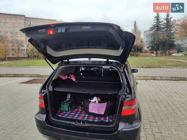 Чорний Мерседес Б-клас, об'ємом двигуна 1.5 л та пробігом 211 тис. км за 6200 $, фото 6 на Automoto.ua