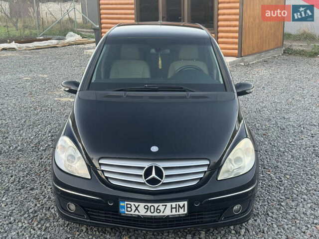 Черный Мерседес Б-класс, объемом двигателя 1.99 л и пробегом 330 тыс. км за 4999 $, фото 3 на Automoto.ua