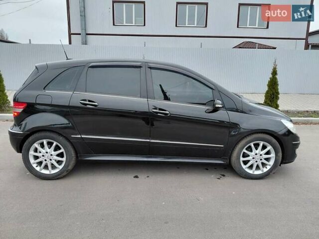 Черный Мерседес Б-класс, объемом двигателя 1.7 л и пробегом 260 тыс. км за 6557 $, фото 2 на Automoto.ua