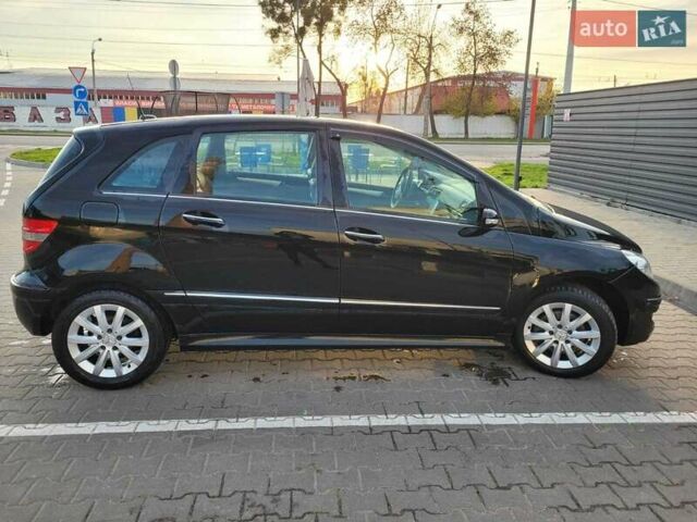 Чорний Мерседес Б-клас, об'ємом двигуна 1.8 л та пробігом 260 тис. км за 5600 $, фото 4 на Automoto.ua