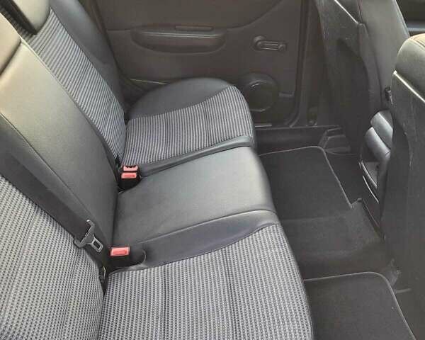 Чорний Мерседес Б-клас, об'ємом двигуна 1.8 л та пробігом 260 тис. км за 5600 $, фото 1 на Automoto.ua