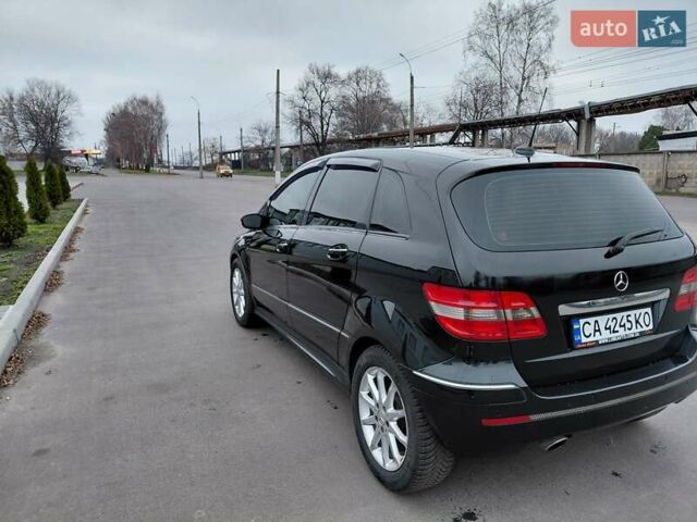 Черный Мерседес Б-класс, объемом двигателя 1.7 л и пробегом 260 тыс. км за 6557 $, фото 5 на Automoto.ua