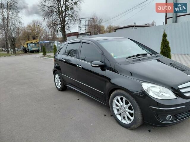 Черный Мерседес Б-класс, объемом двигателя 1.7 л и пробегом 260 тыс. км за 6557 $, фото 4 на Automoto.ua