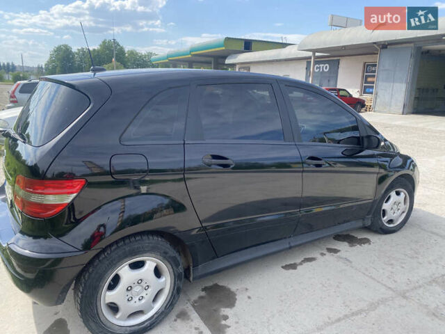 Черный Мерседес Б-класс, объемом двигателя 1.5 л и пробегом 185 тыс. км за 6150 $, фото 4 на Automoto.ua