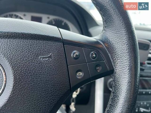 Черный Мерседес Б-класс, объемом двигателя 2 л и пробегом 265 тыс. км за 6990 $, фото 22 на Automoto.ua