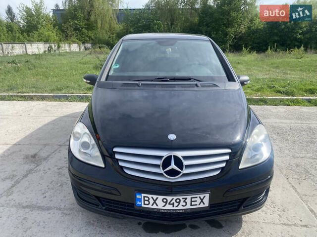 Черный Мерседес Б-класс, объемом двигателя 1.5 л и пробегом 185 тыс. км за 6150 $, фото 3 на Automoto.ua