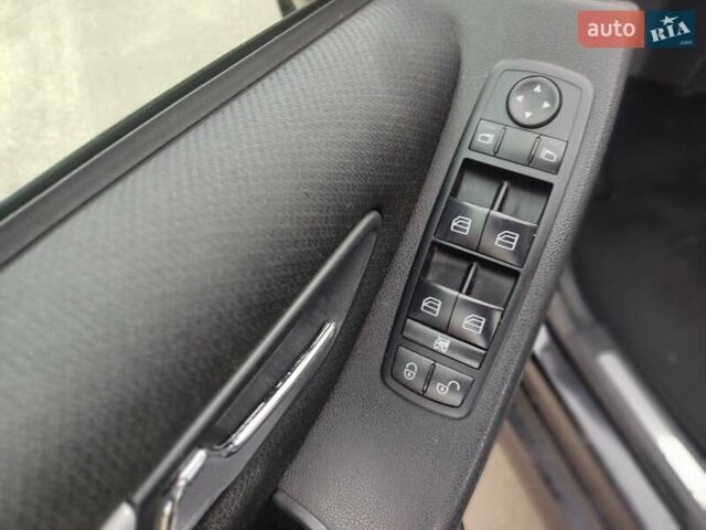 Черный Мерседес Б-класс, объемом двигателя 1.99 л и пробегом 270 тыс. км за 6899 $, фото 12 на Automoto.ua