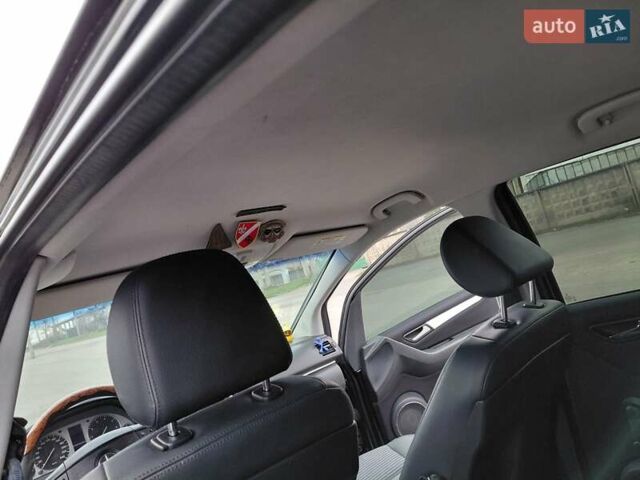 Черный Мерседес Б-класс, объемом двигателя 1.7 л и пробегом 260 тыс. км за 6557 $, фото 19 на Automoto.ua