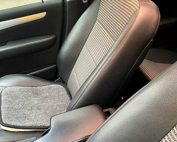 Черный Мерседес Б-класс, объемом двигателя 2 л и пробегом 270 тыс. км за 5700 $, фото 7 на Automoto.ua