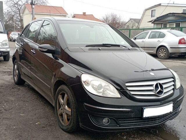Черный Мерседес Б-класс, объемом двигателя 0 л и пробегом 410 тыс. км за 3300 $, фото 1 на Automoto.ua
