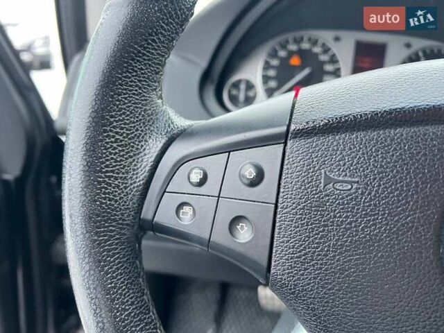 Черный Мерседес Б-класс, объемом двигателя 2 л и пробегом 265 тыс. км за 6990 $, фото 23 на Automoto.ua