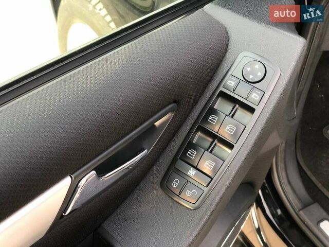 Чорний Мерседес Б-клас, об'ємом двигуна 1.7 л та пробігом 261 тис. км за 6900 $, фото 12 на Automoto.ua