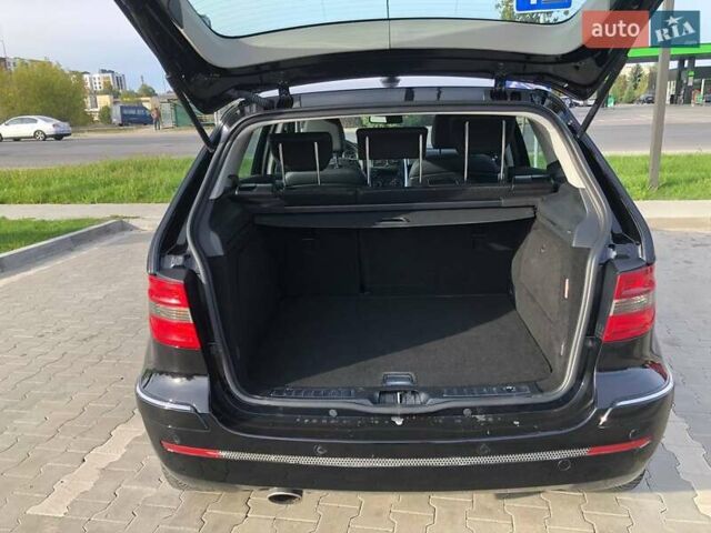 Чорний Мерседес Б-клас, об'ємом двигуна 1.7 л та пробігом 261 тис. км за 6900 $, фото 7 на Automoto.ua