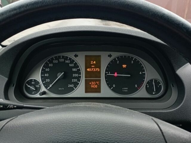 Черный Мерседес Б-класс, объемом двигателя 0 л и пробегом 410 тыс. км за 3300 $, фото 7 на Automoto.ua